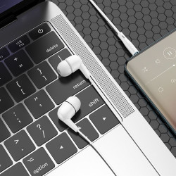 Austiņas ar vadu Universal earphones universal with mic M97 Balta